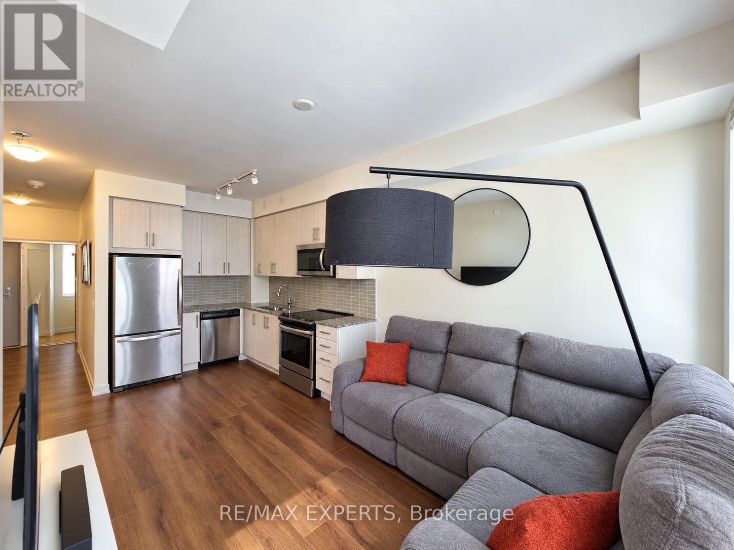 1217 - 4055 PARKSIDE VILLAGE DRIVE, Mississauga (Creditview) — photo 8