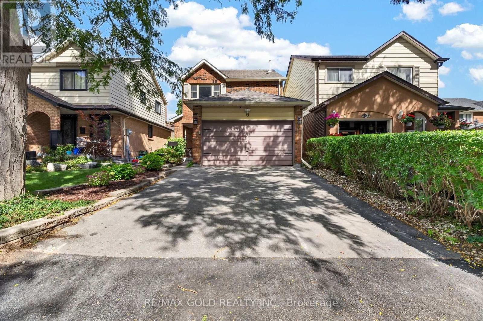 6 ROWE COURT - 3