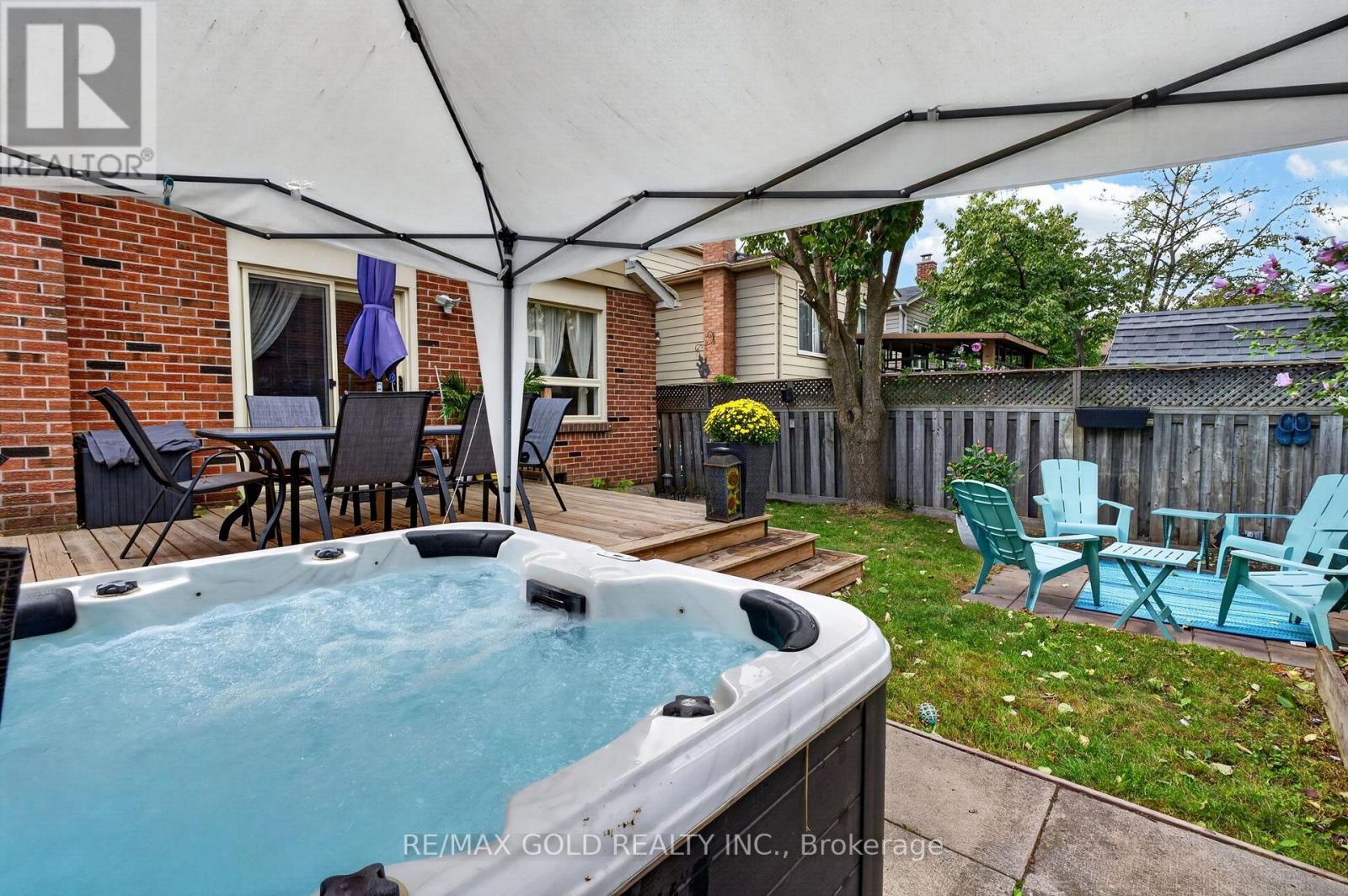 6 ROWE COURT - 49