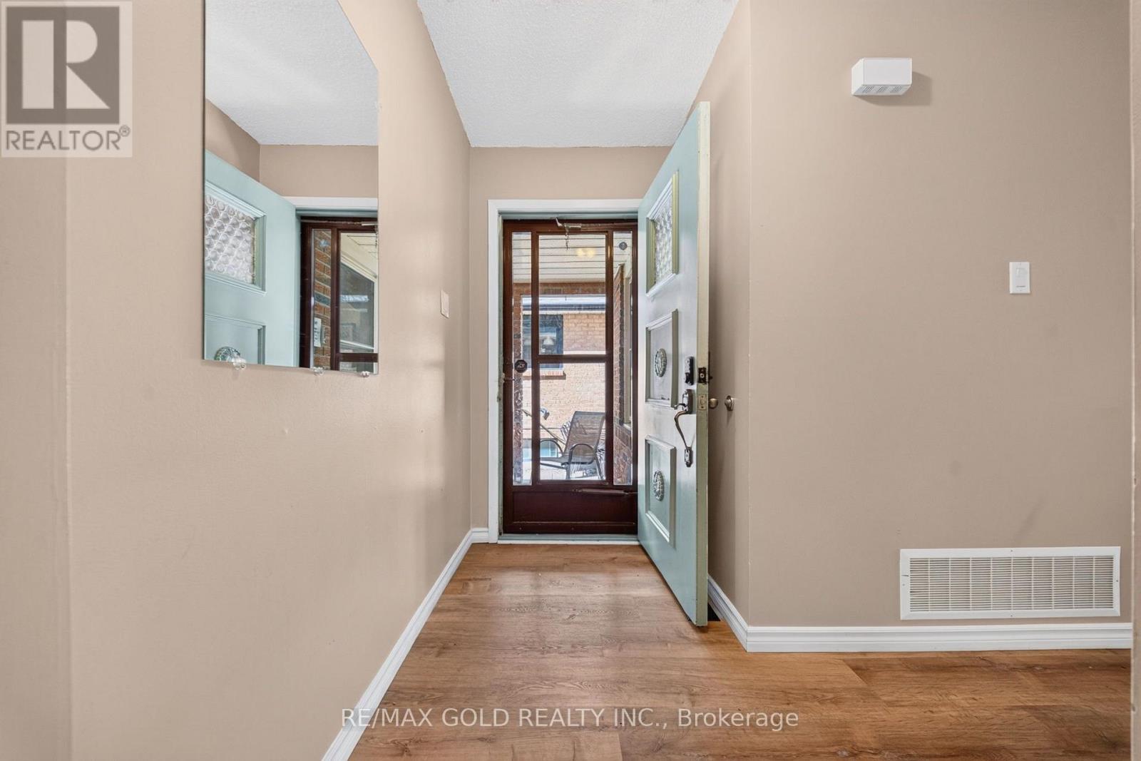 6 ROWE COURT - Image 8
