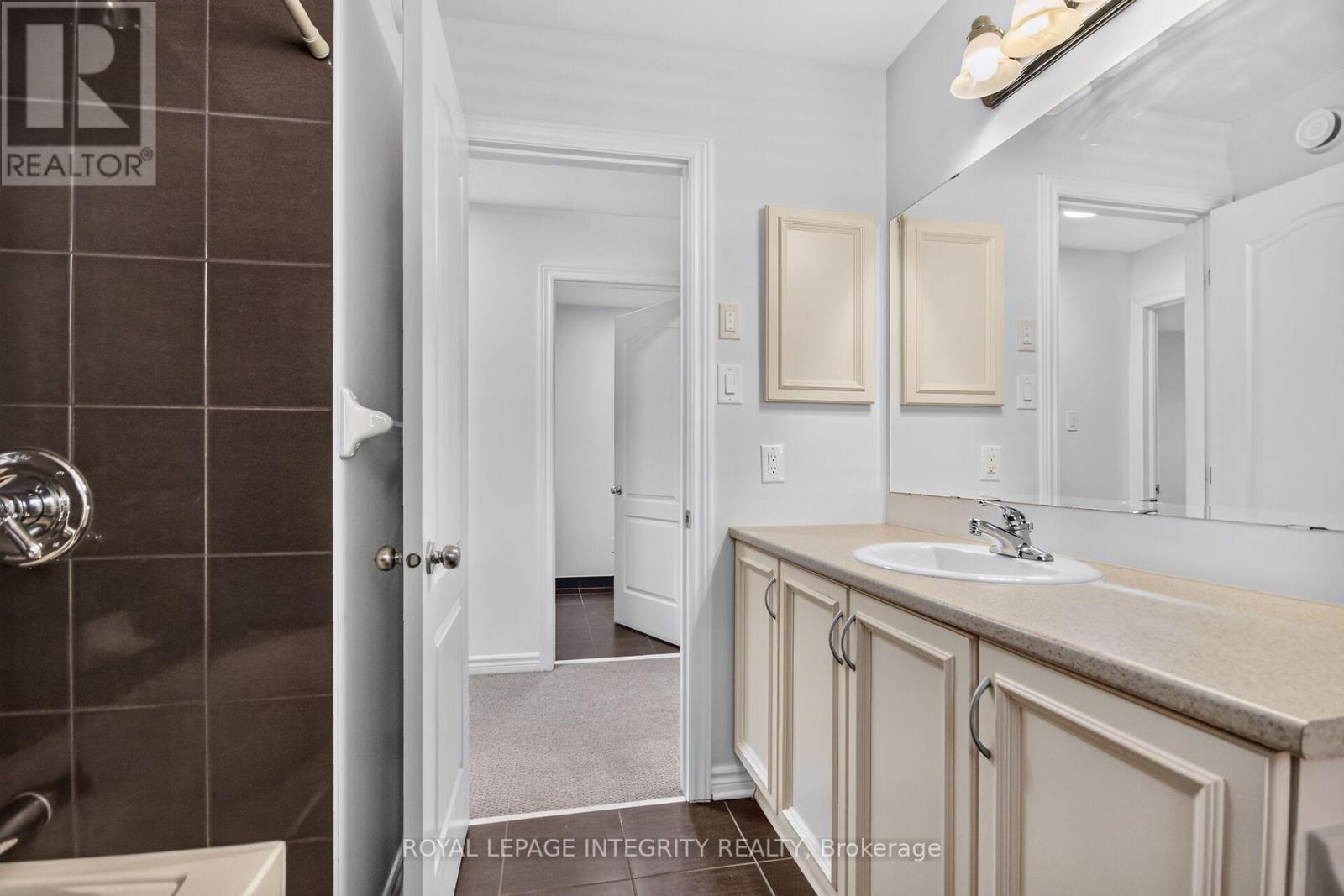 848 WHITE ALDER AVENUE photo 38