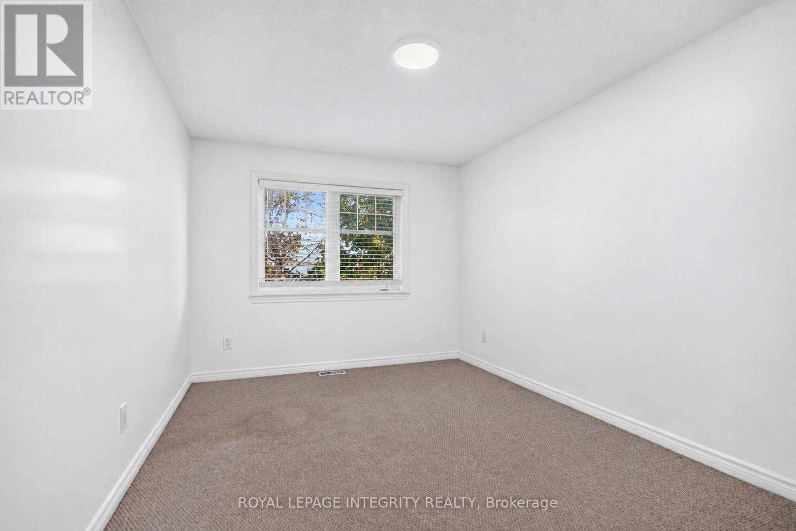 848 WHITE ALDER AVENUE photo 41