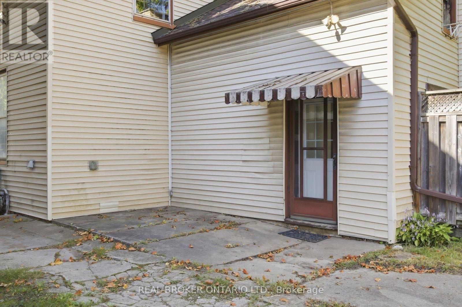 162 JOSEPH STREET - 33