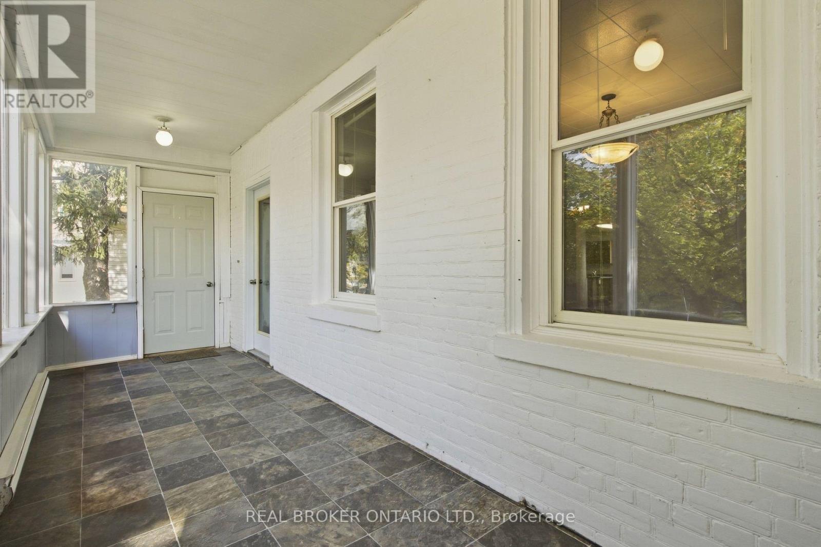162 JOSEPH STREET - 5
