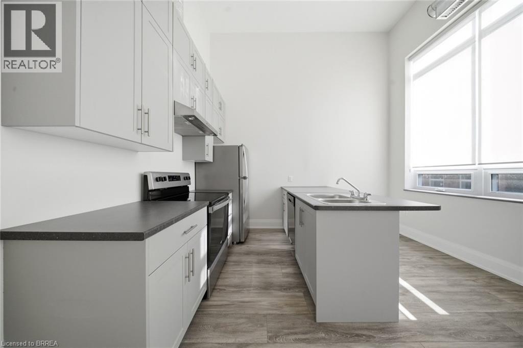 11 QUEEN Street Unit# 303, Brantford — photo 2