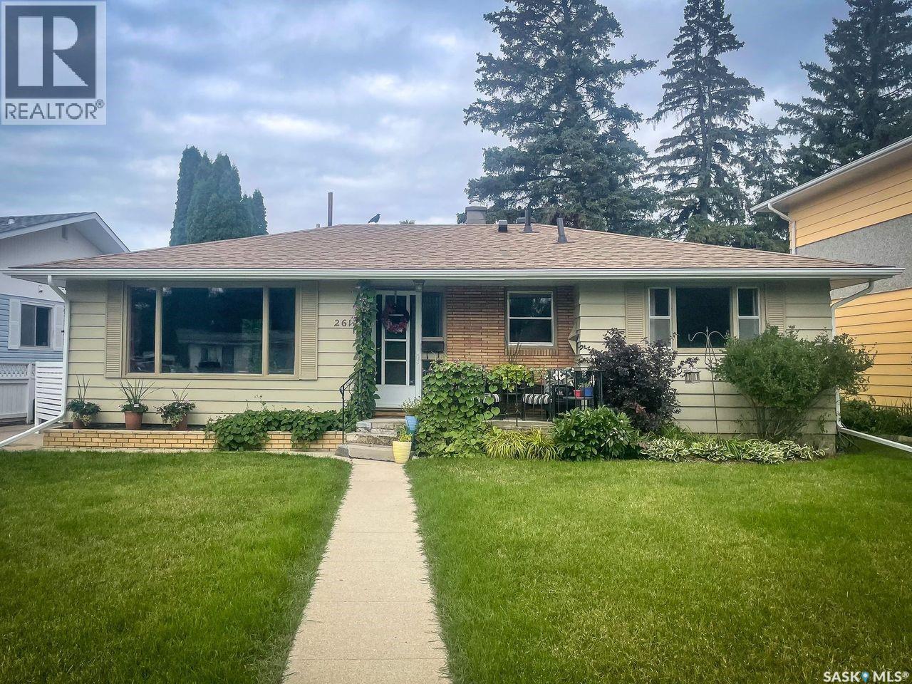2612 Haultain AVENUE, Saskatoon — photo 1