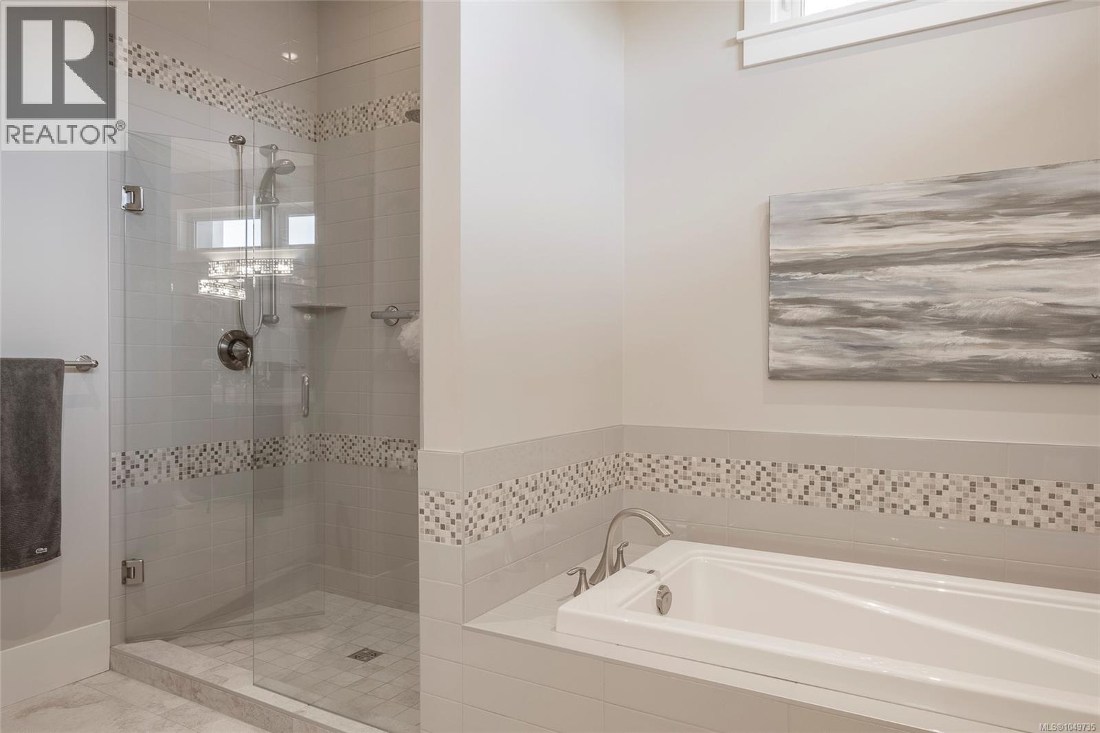 856 Bluffs Dr - Image 24