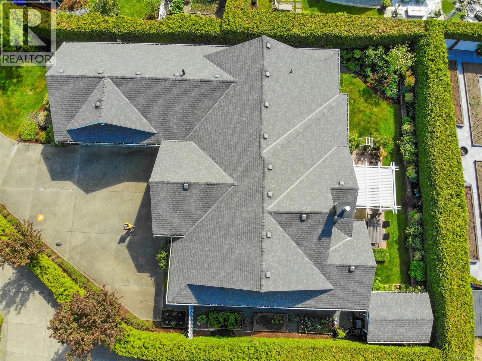 856 Bluffs Dr - 8