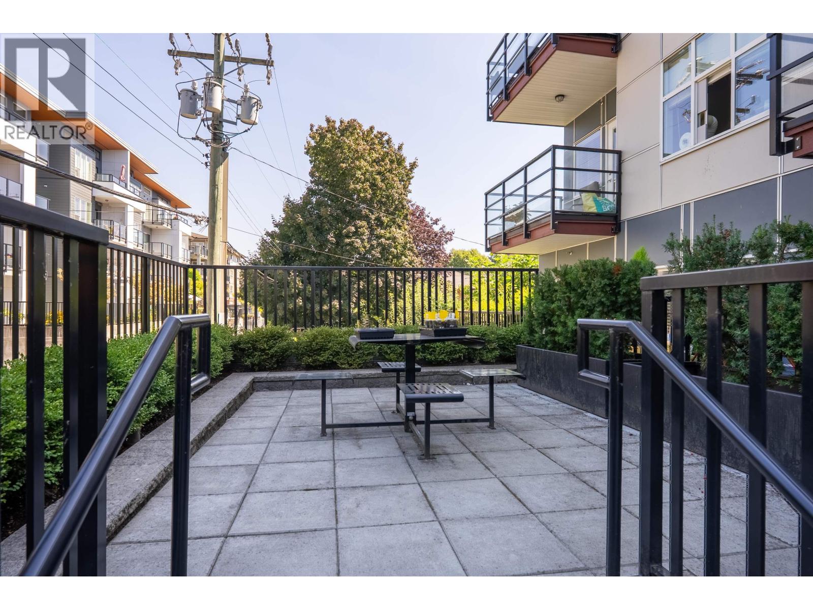 401 2389 HAWTHORNE AVENUE, Port Coquitlam