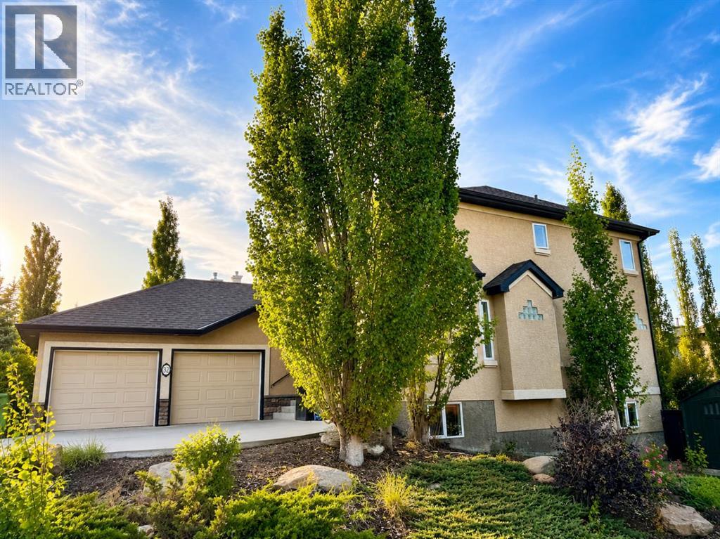 32 Evercreek Bluffs Crescent SW - 2