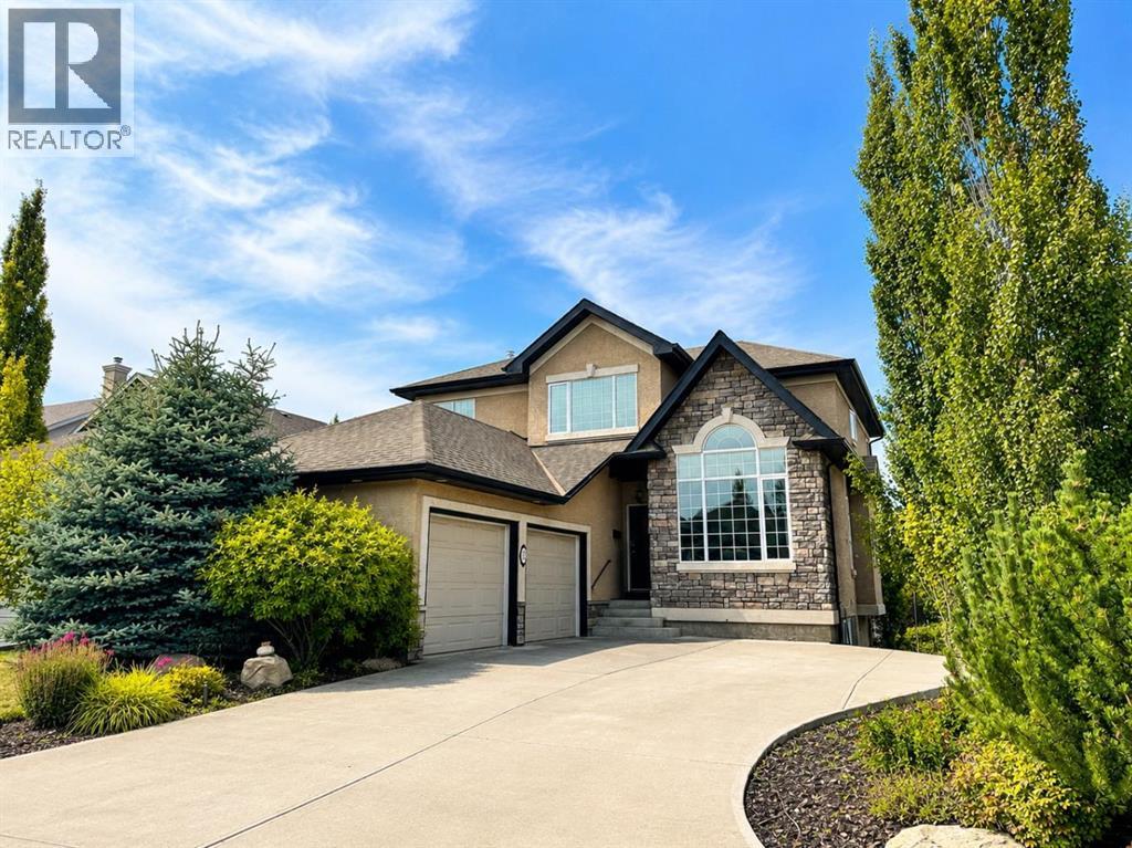 32 Evercreek Bluffs Crescent SW - 1