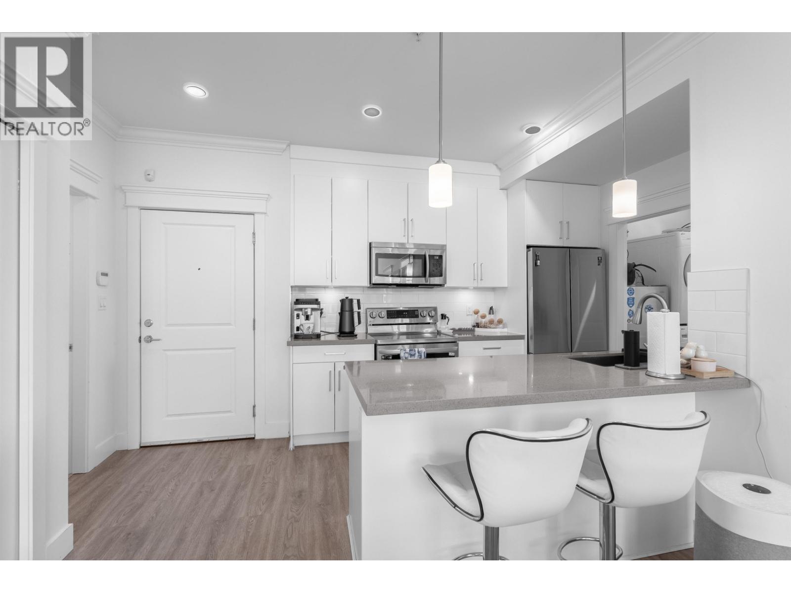 401 2389 HAWTHORNE AVENUE, Port Coquitlam