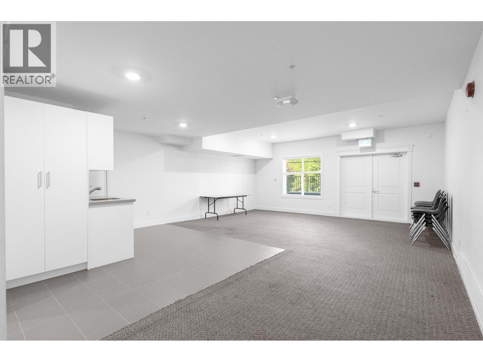 401 2389 HAWTHORNE AVENUE, Port Coquitlam