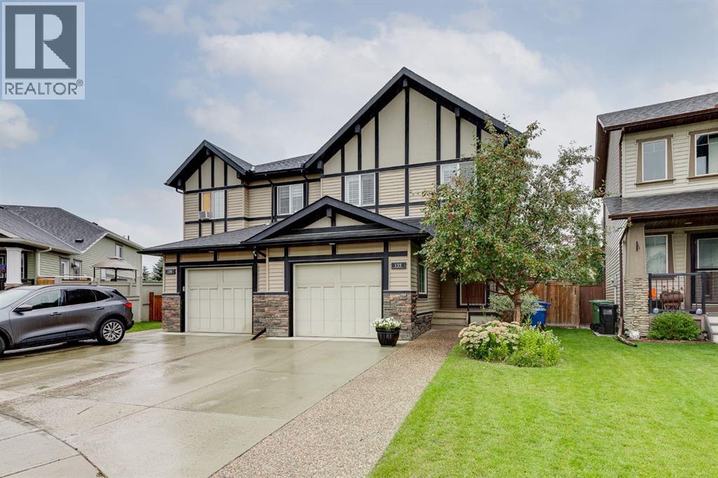 135 Kingsbridge Road SE, Airdrie — photo 1