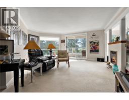 Living room - 2171 2600 Ferguson Rd, Central Saanich, BC V8M2C1 Photo 9