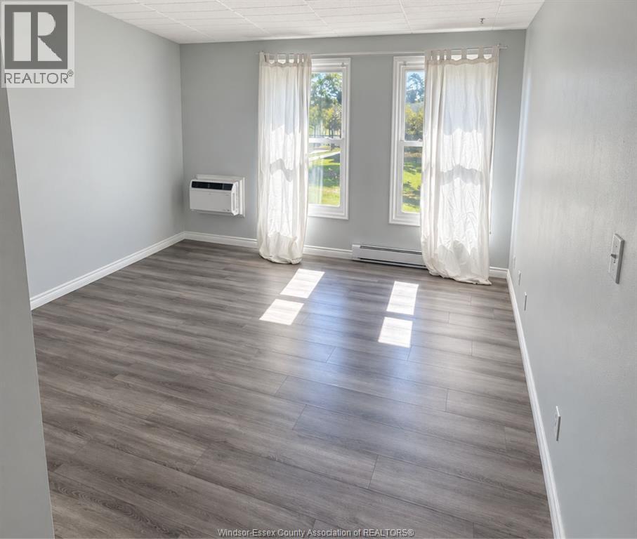 6263 Thornberry CRESCENT, Windsor — photo 2