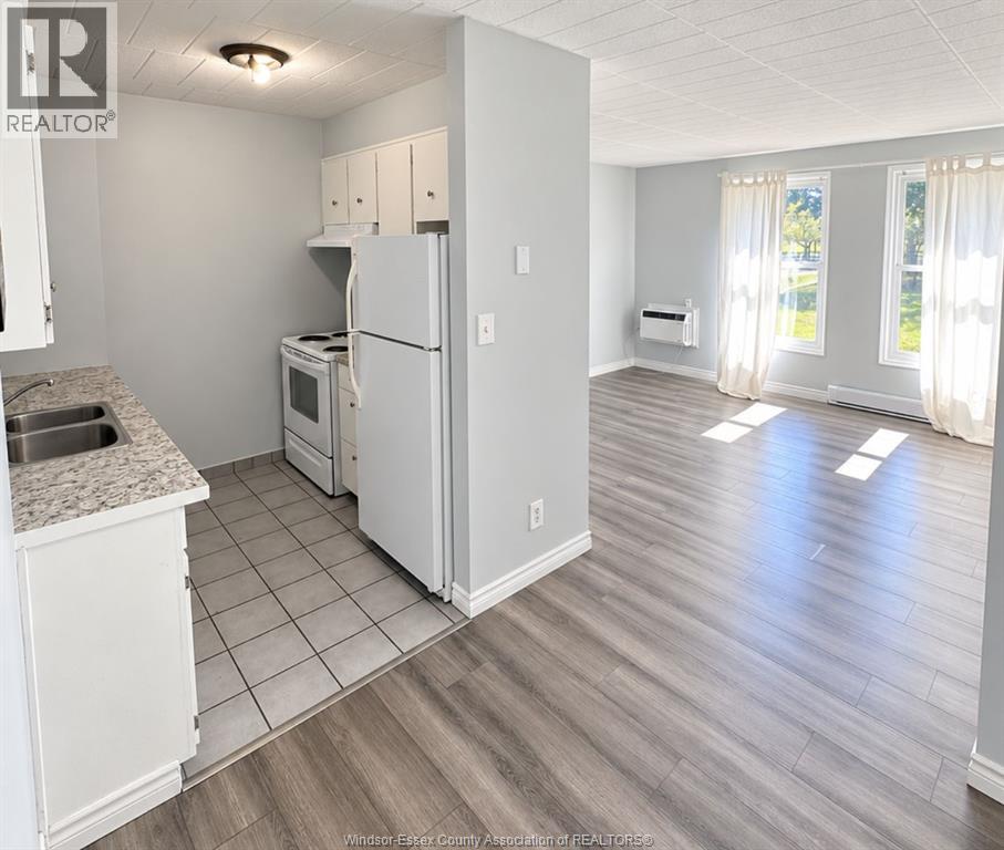 6263 Thornberry CRESCENT, Windsor — photo 3