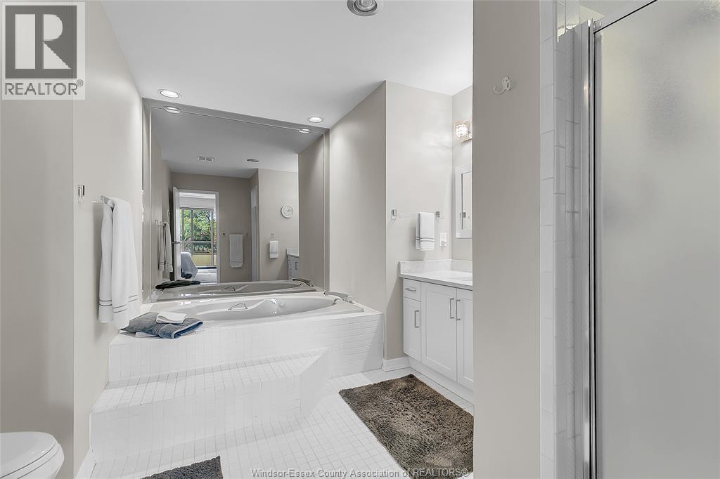 #304 5151 RIVERSIDE DRIVE East - 17