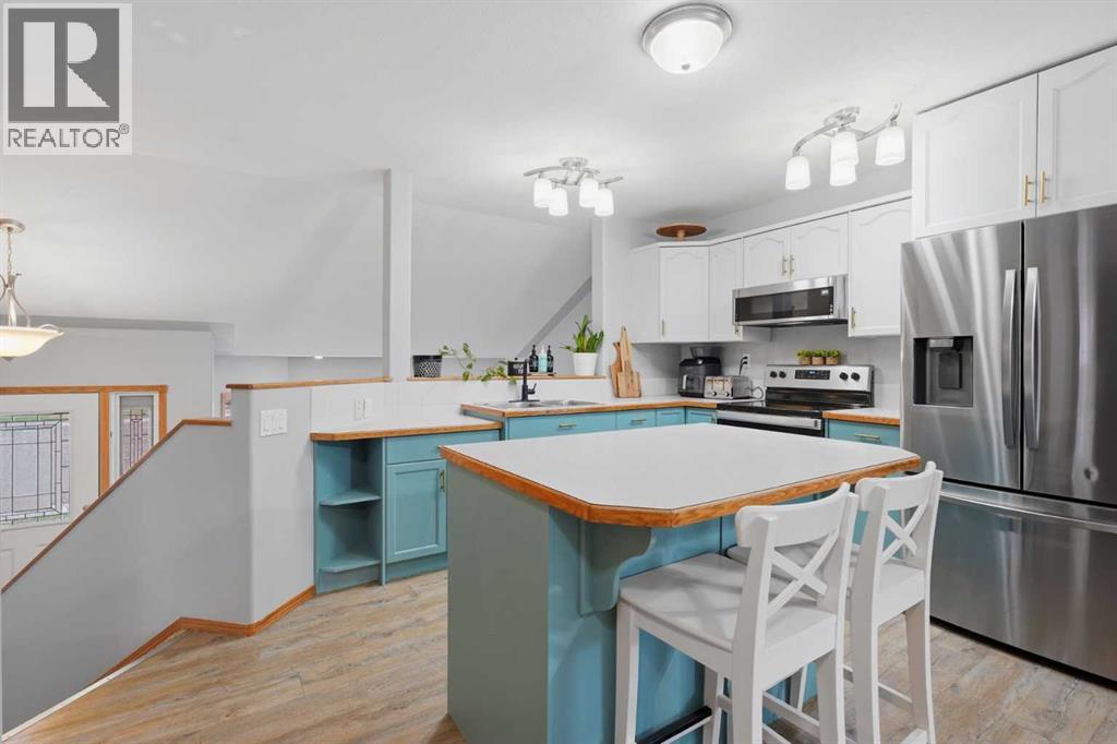 Listing photo – 7012 60A Street, Rocky Mountain House