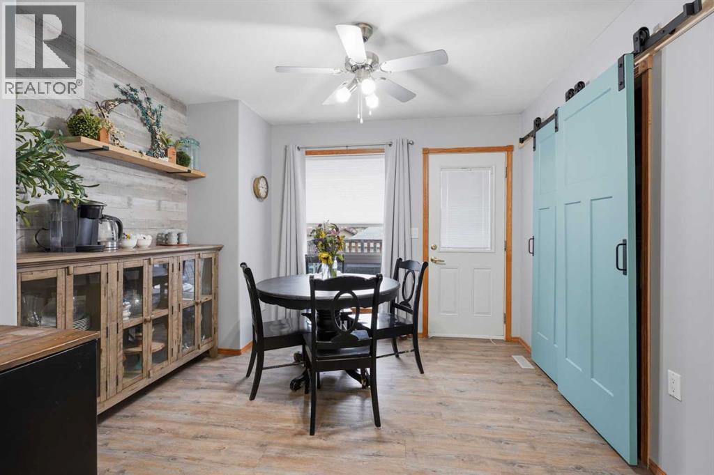 Listing photo – 7012 60A Street, Rocky Mountain House