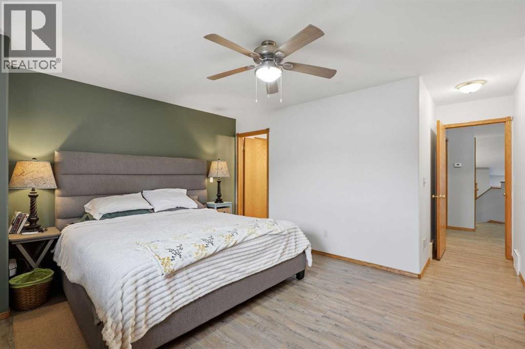 Listing photo – 7012 60A Street, Rocky Mountain House
