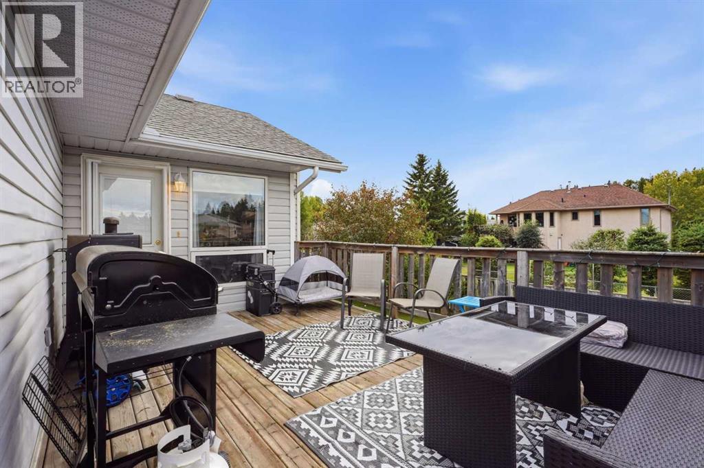 Listing photo – 7012 60A Street, Rocky Mountain House