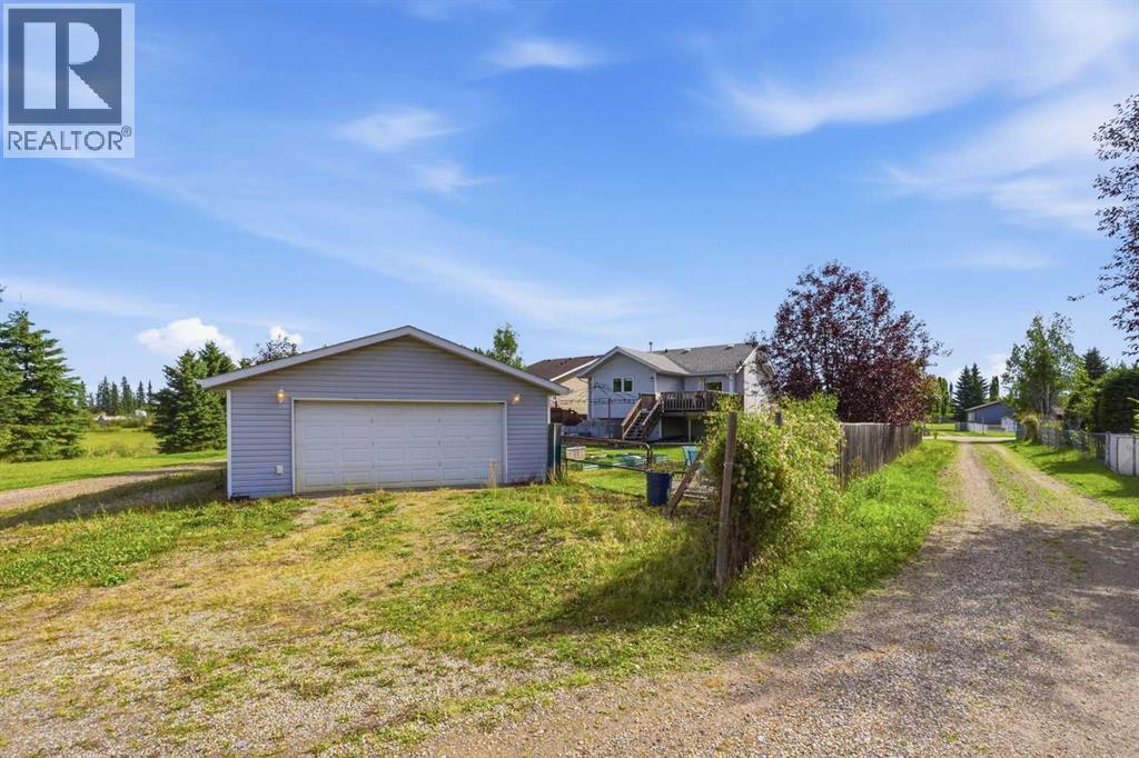Listing photo – 7012 60A Street, Rocky Mountain House