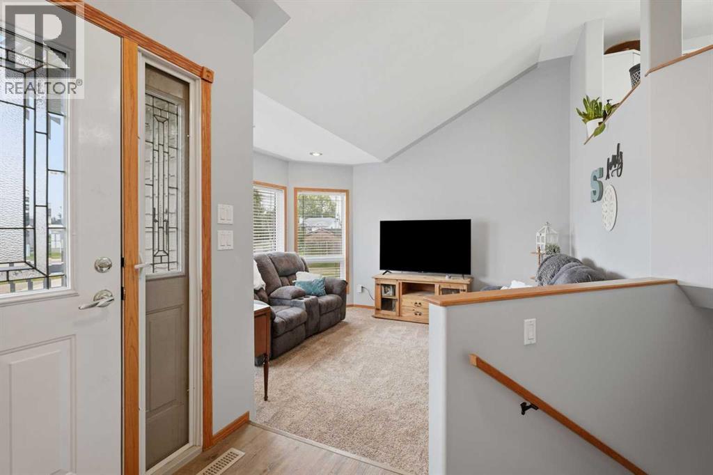7012 60A Street, Rocky Mountain House — photo 6