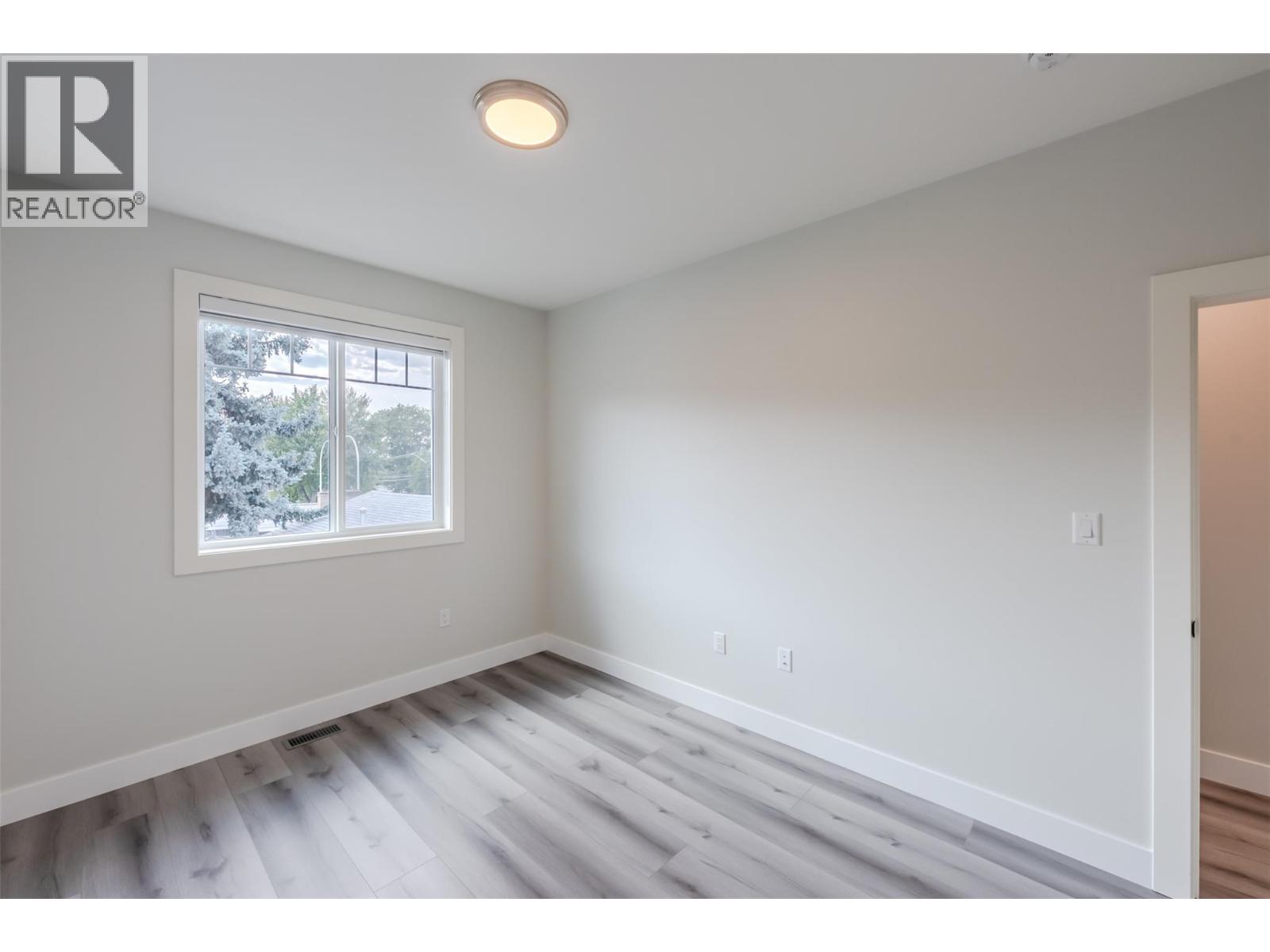 2644 South Main Street Unit# 102, Penticton