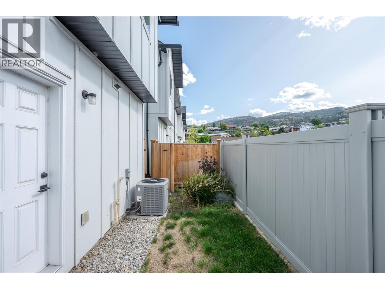 2644 South Main Street Unit# 102, Penticton