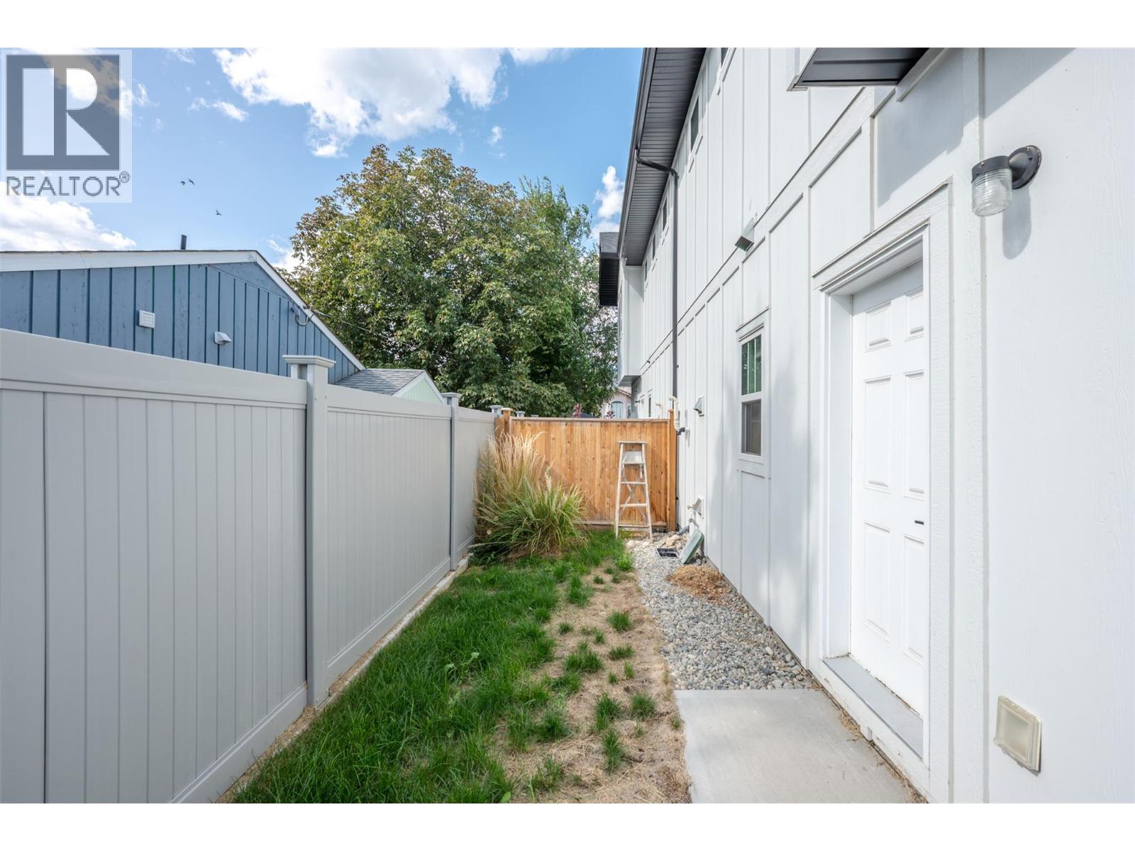 2644 South Main Street Unit# 102, Penticton
