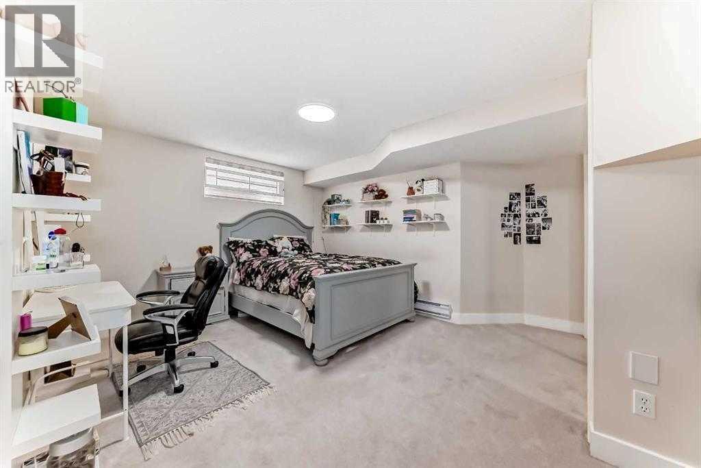 7165 California Boulevard NE - 22