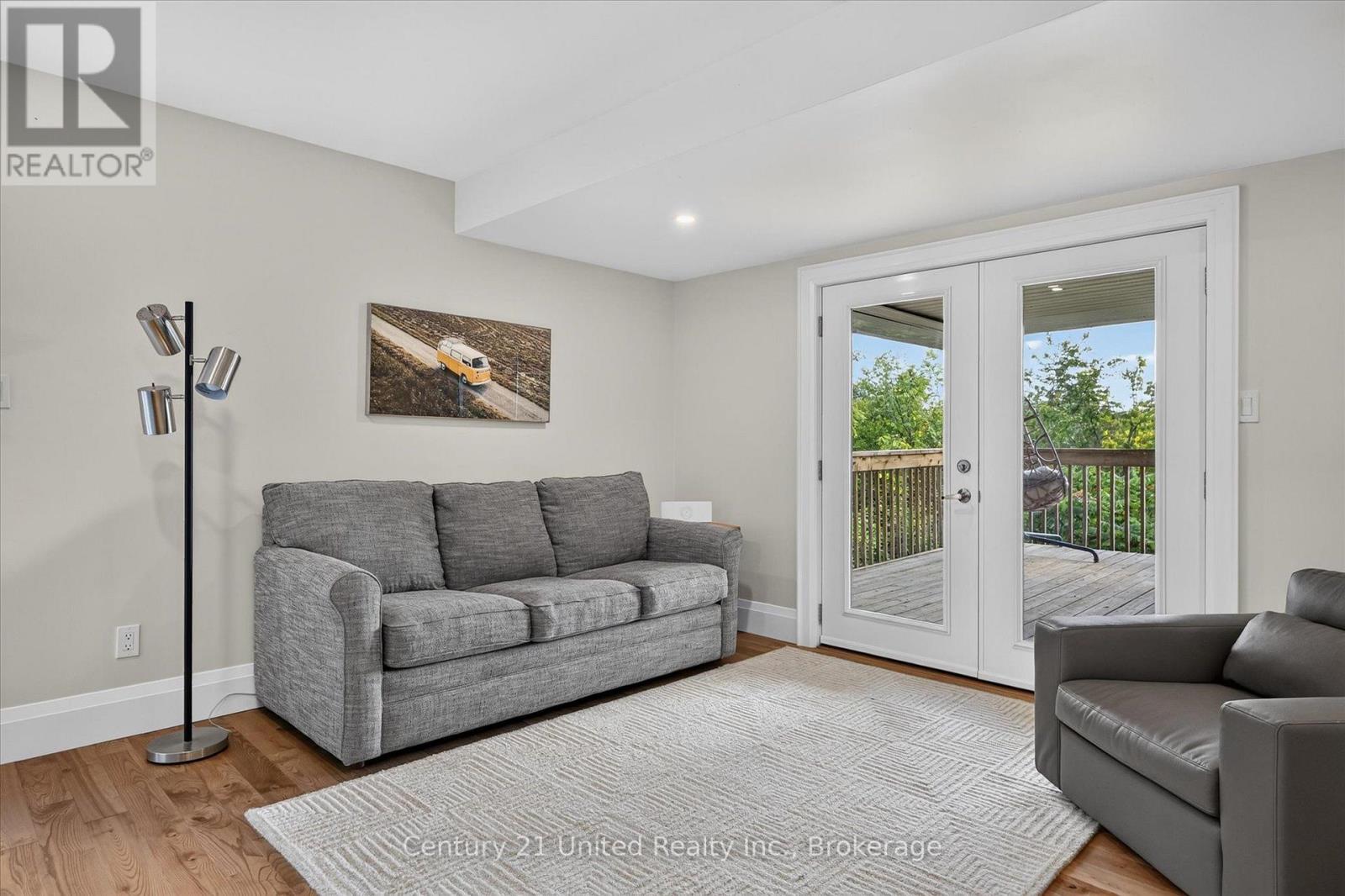 2051 JILL LANE - Image 27