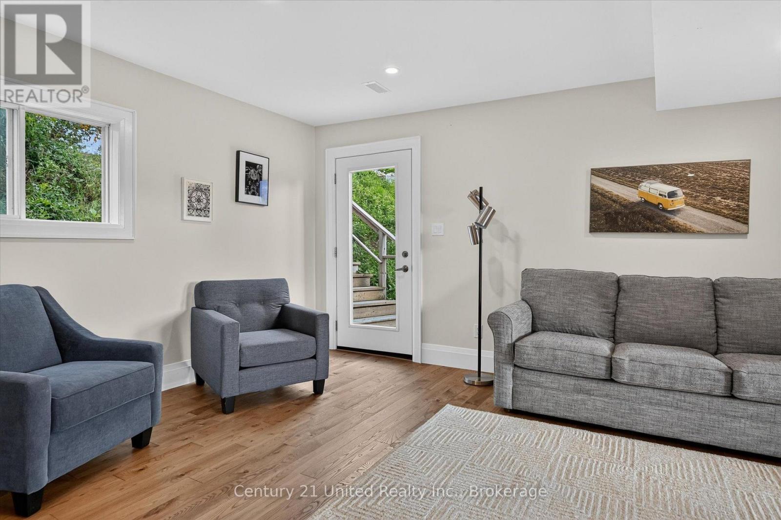 2051 JILL LANE - Image 28