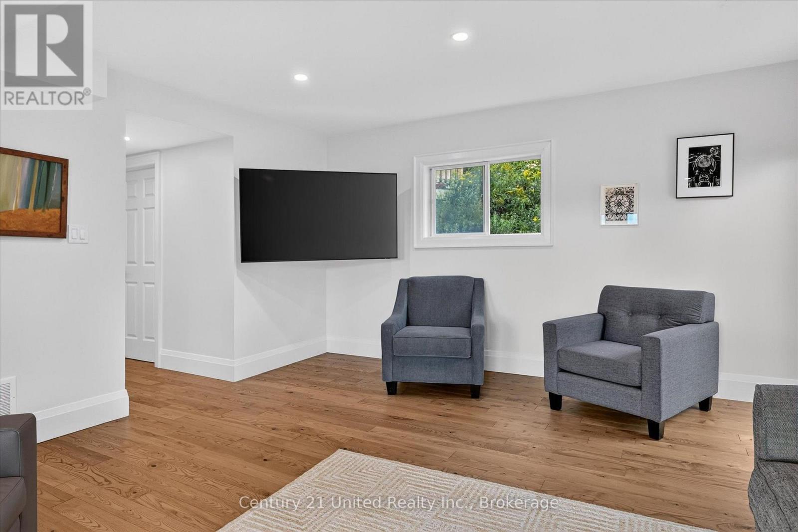 2051 JILL LANE - Image 29