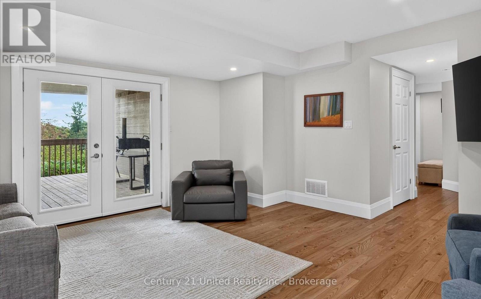 2051 JILL LANE - Image 30