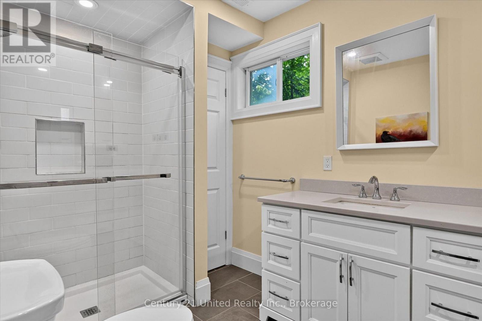 2051 JILL LANE - 34