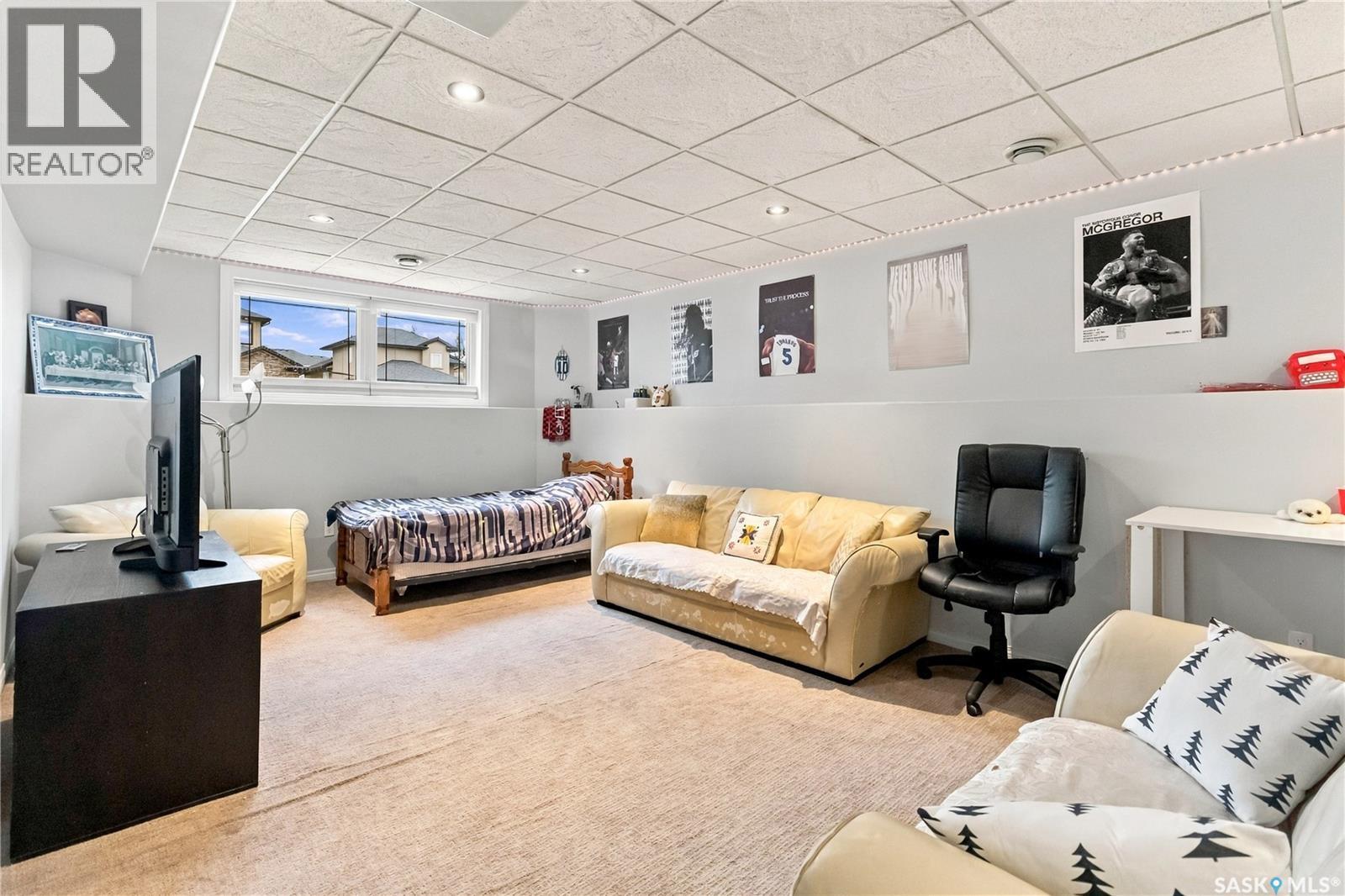 562 Rempel MANOR - 18
