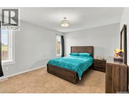 Family room - 562 Rempel Manor, Saskatoon, SK S7T0J4 Photo 12