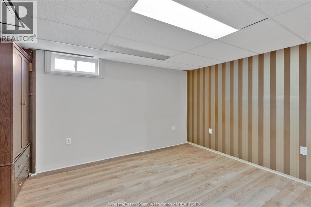3633 McKay Unit# LOWER, Windsor — photo 9