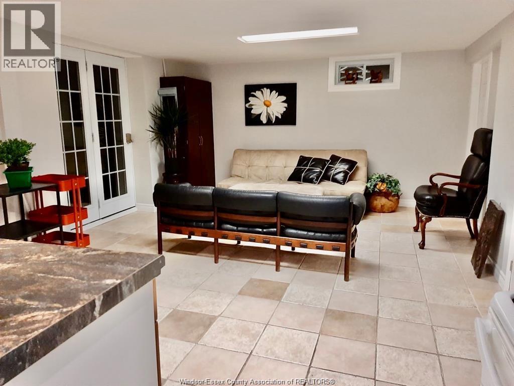 3633 McKay Unit# LOWER, Windsor — photo 8