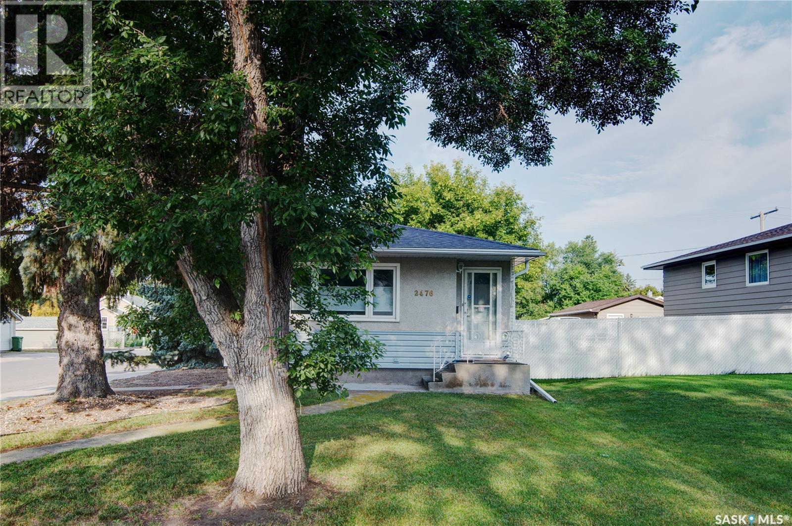 2476 McAra STREET, Regina — photo 2