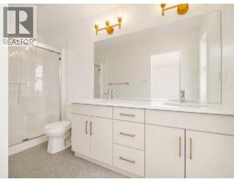 2500 43 Street S - photo 10