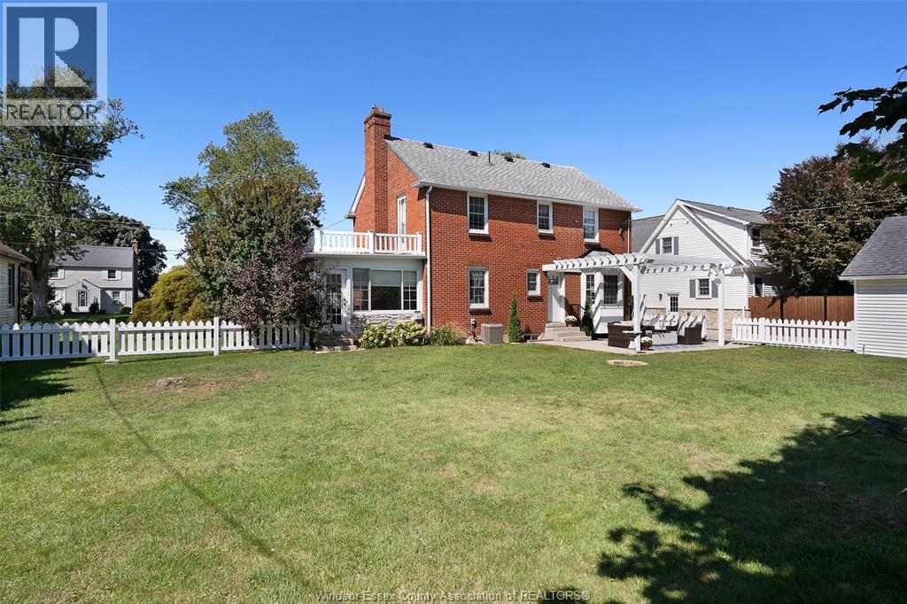 114 WALNUT STREET North, Harrow — photo 9