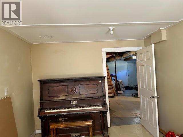 5408 W 54 AVENUE - Image 19