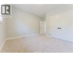 7036 Clarkson Pl, Sooke, BC V9Z0L4 Photo 32