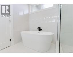 7036 Clarkson Pl, Sooke, BC V9Z0L4 Photo 26