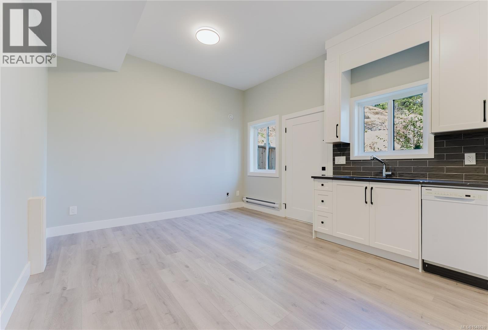 7036 Clarkson Pl - 46