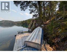 200 Mills Road, Gold Bridge, BC V0K1P0 Photo 11