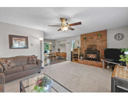 19949 51 Avenue, Langley, BC V3A7P2 Photo 9